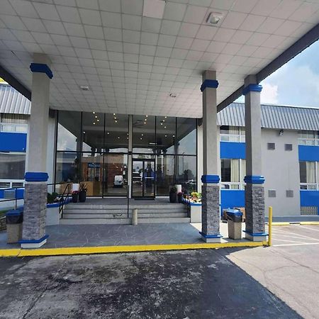 Days Inn By Wyndham Fort Wright Cincinnati Area מראה חיצוני תמונה