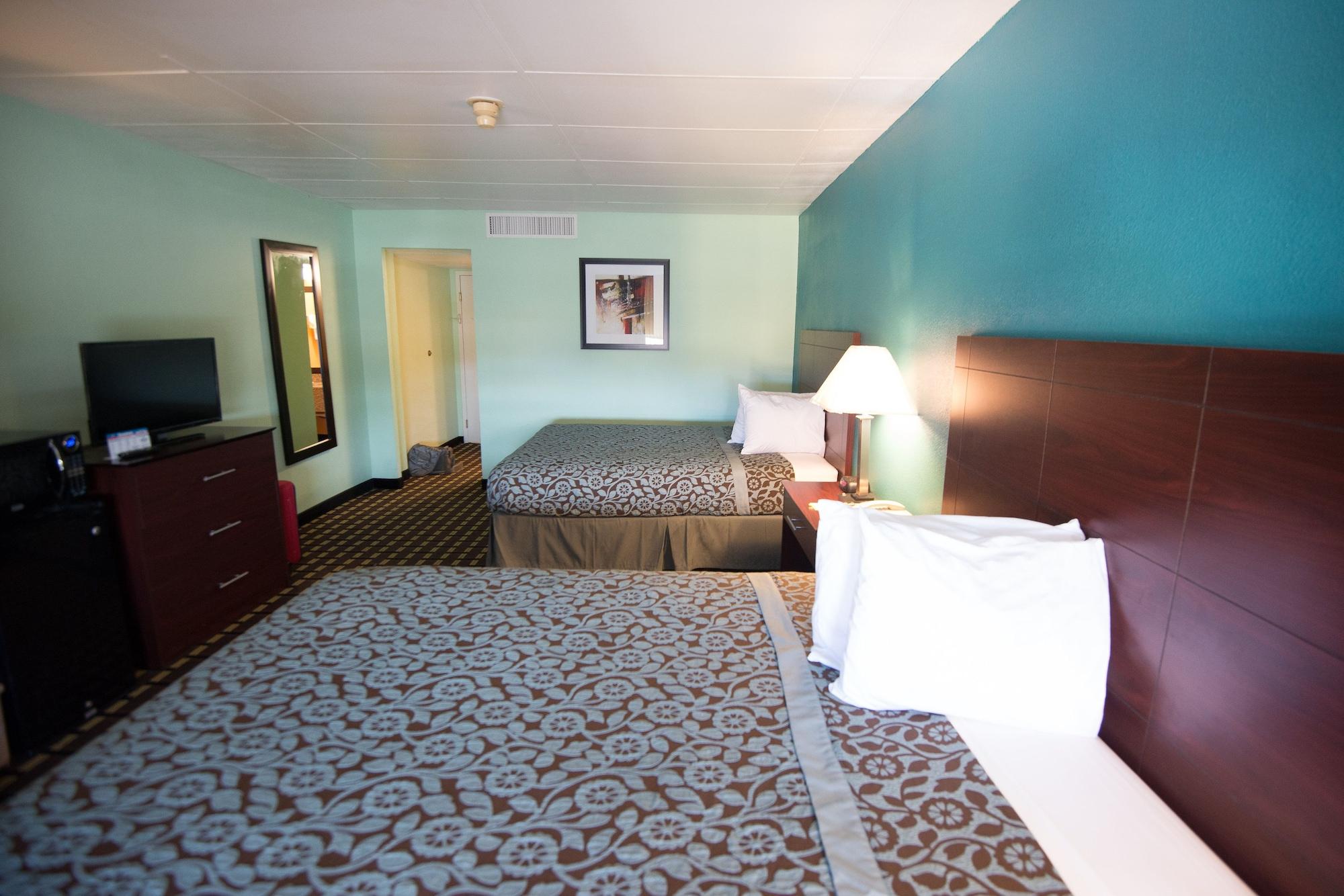 Days Inn By Wyndham Fort Wright Cincinnati Area מראה חיצוני תמונה