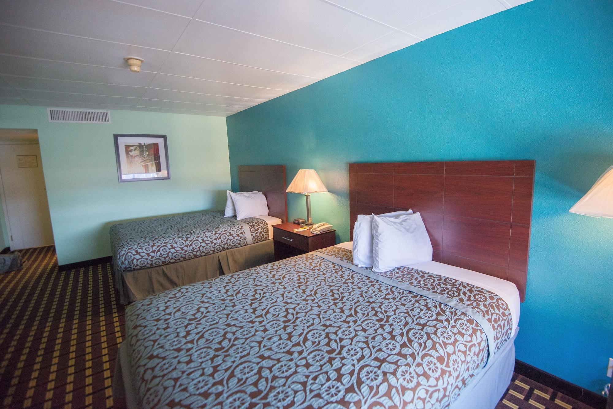 Days Inn By Wyndham Fort Wright Cincinnati Area מראה חיצוני תמונה