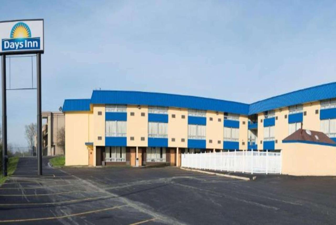 Days Inn By Wyndham Fort Wright Cincinnati Area מראה חיצוני תמונה