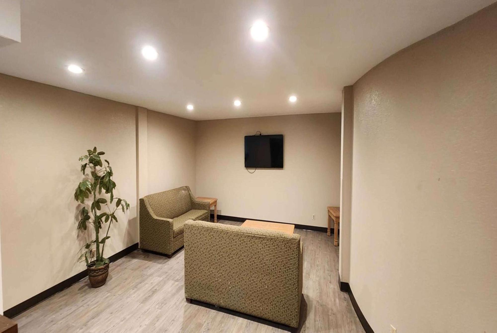 Days Inn By Wyndham Fort Wright Cincinnati Area מראה חיצוני תמונה