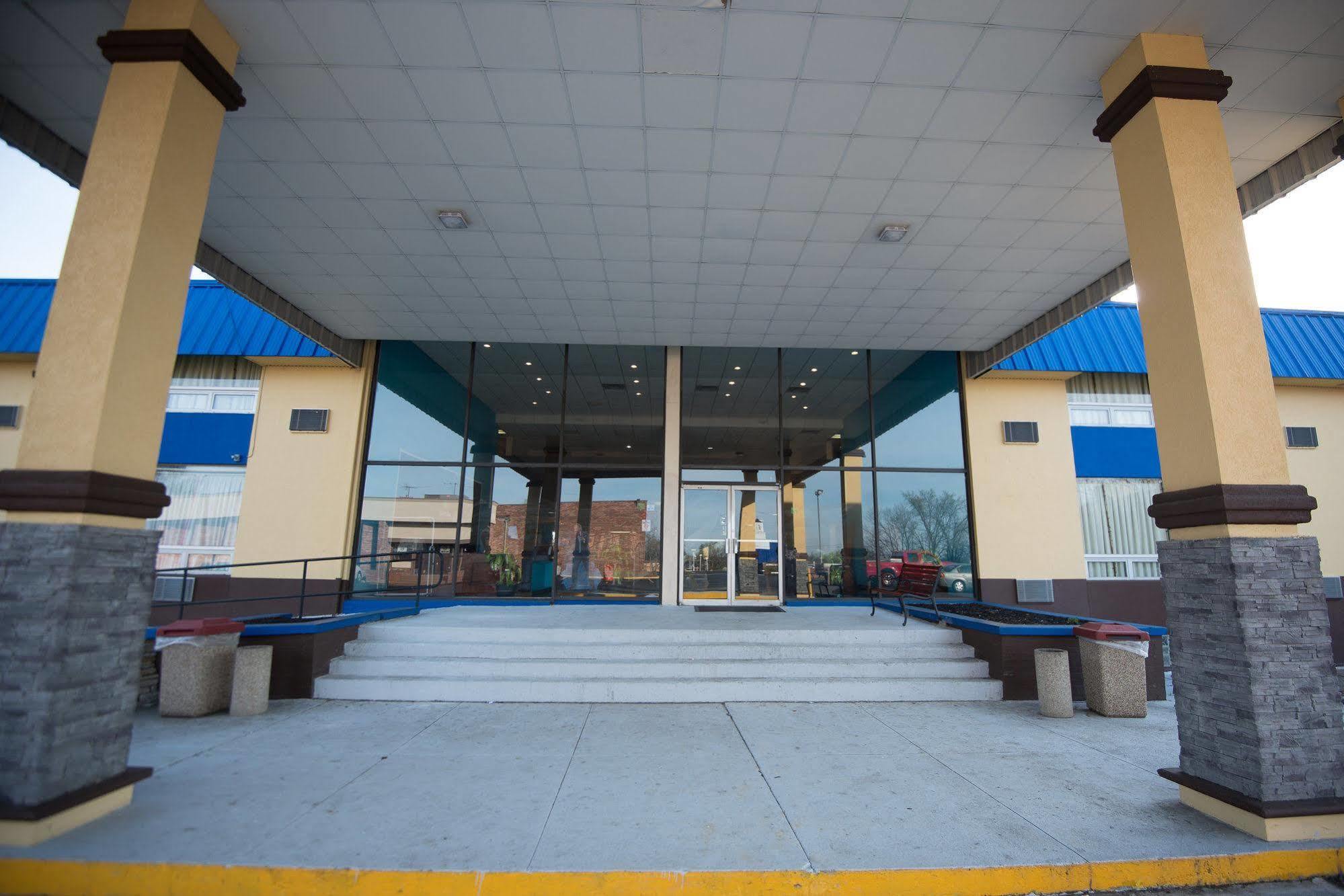 Days Inn By Wyndham Fort Wright Cincinnati Area מראה חיצוני תמונה